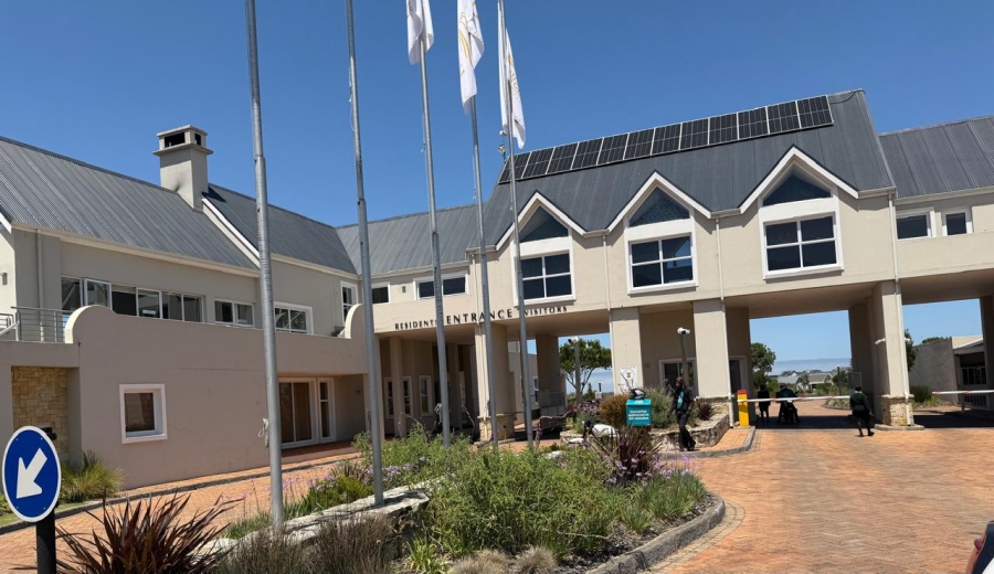 Commercial Property for Sale in Kingswood Golf Estate Western Cape